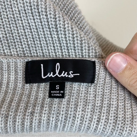 Lulus Solid Gray Knit V Neck Long Sleeve Sweater Women Small Boho Casual - Picture 2 of 7